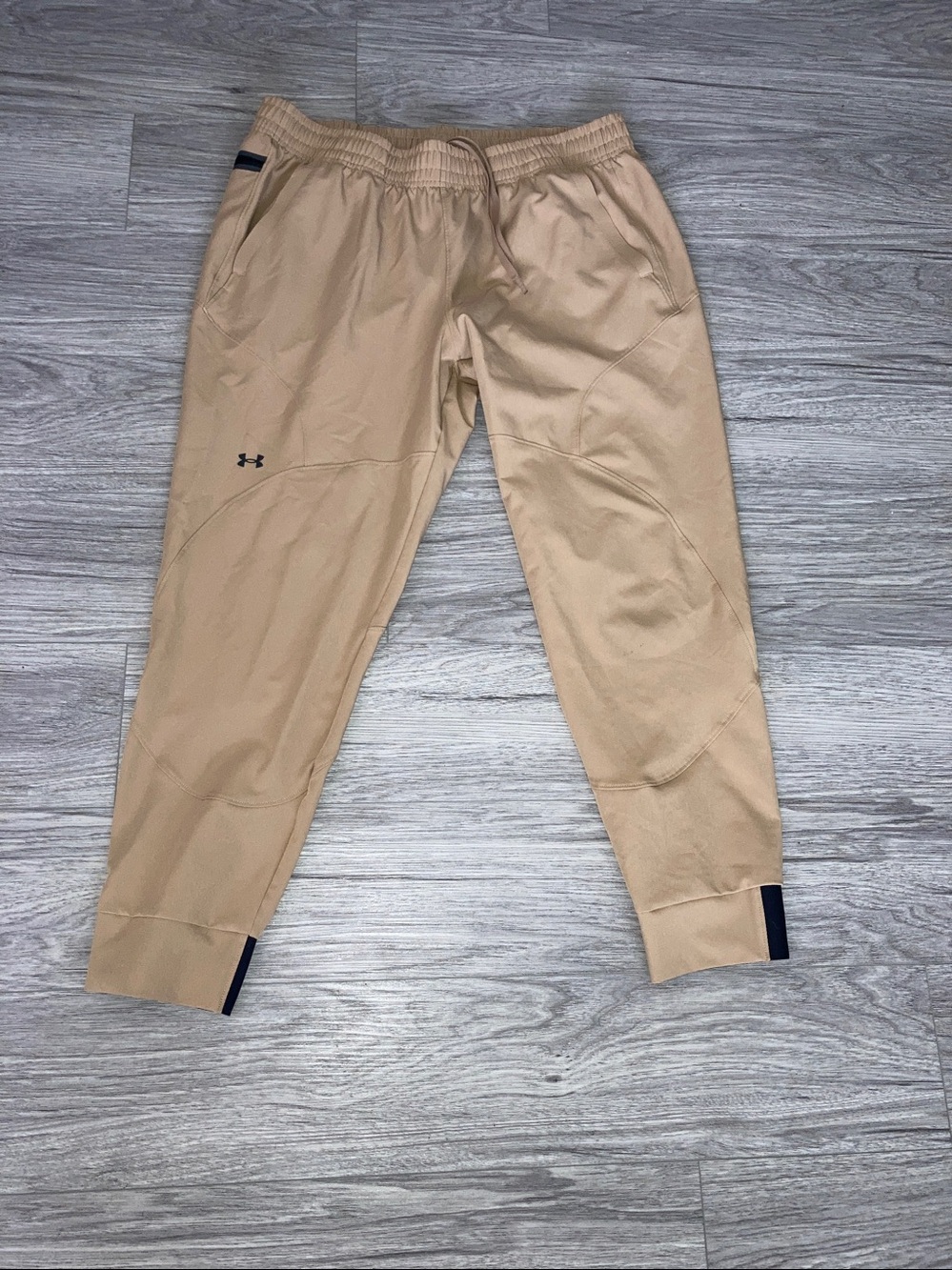UNDER ARMOUR Unstoppable Beige with Black Accents Jogger Pants Womens Size Large - Picture 5 of 13